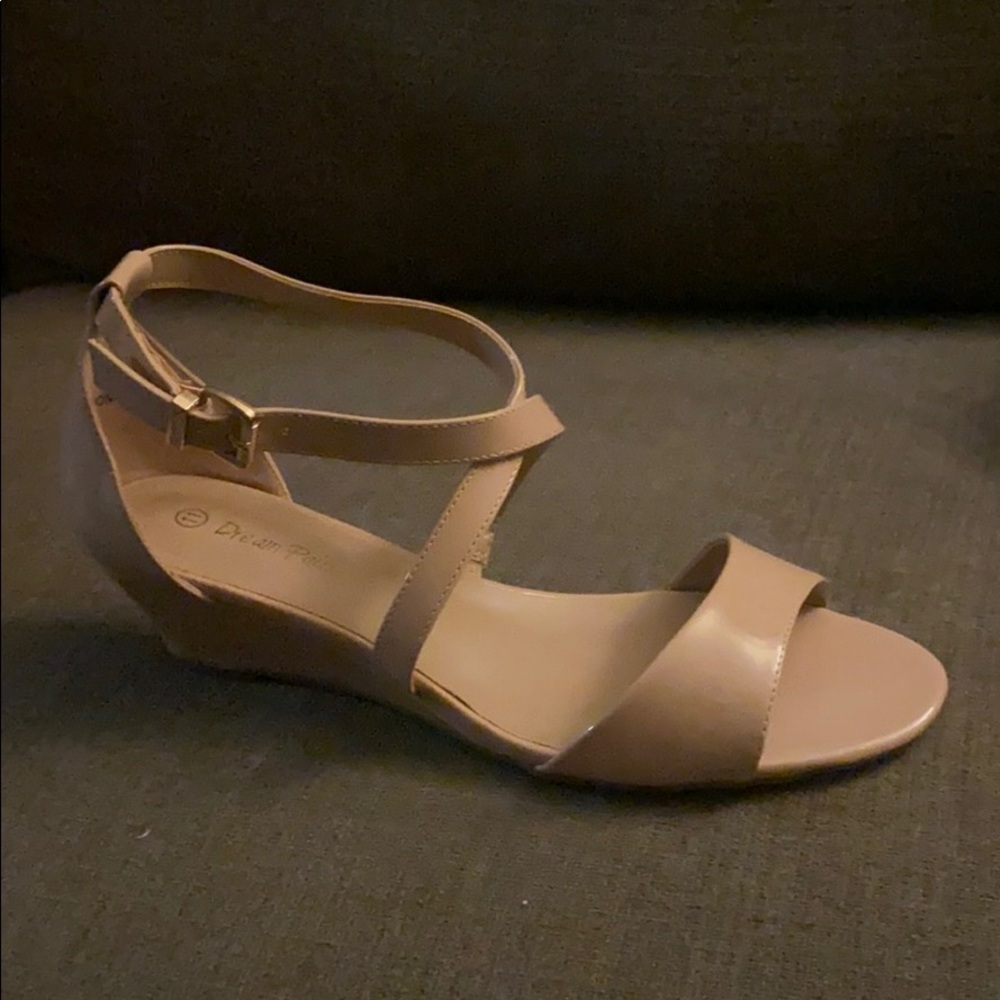 Dream Paris Jones wedge Sandal